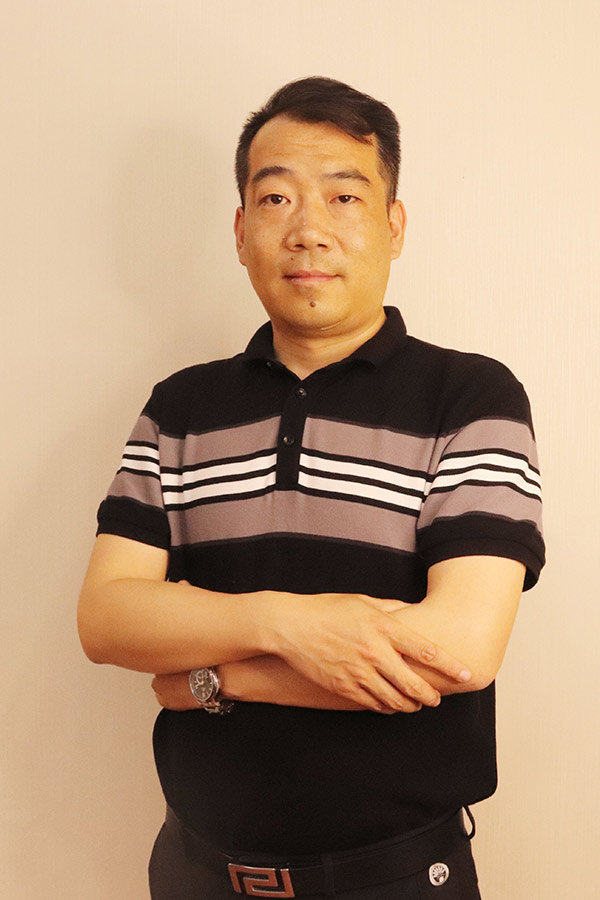 神木冯少坤 本科学历,毕业于陕西师范大学