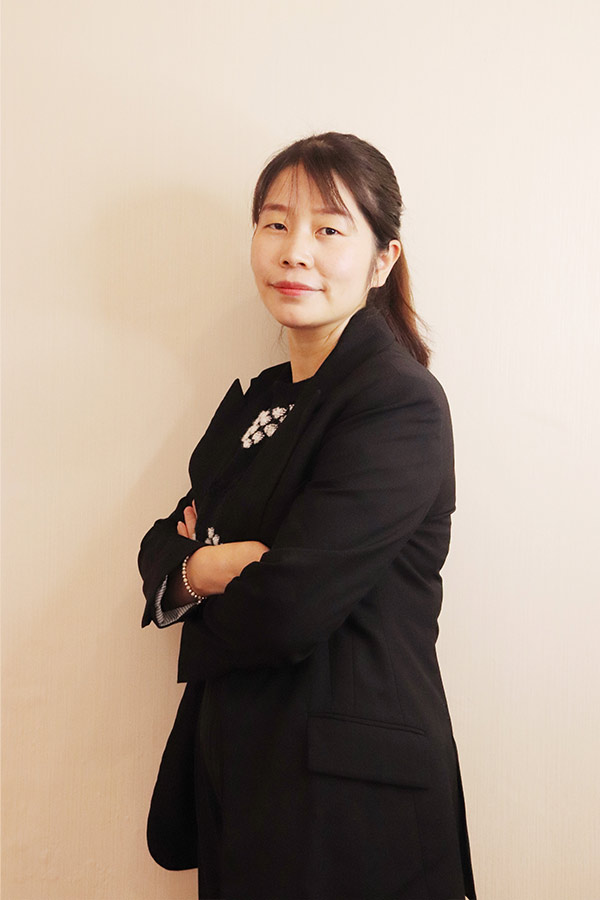 神木吕瑶 本科学历,毕业于陕西师范大学